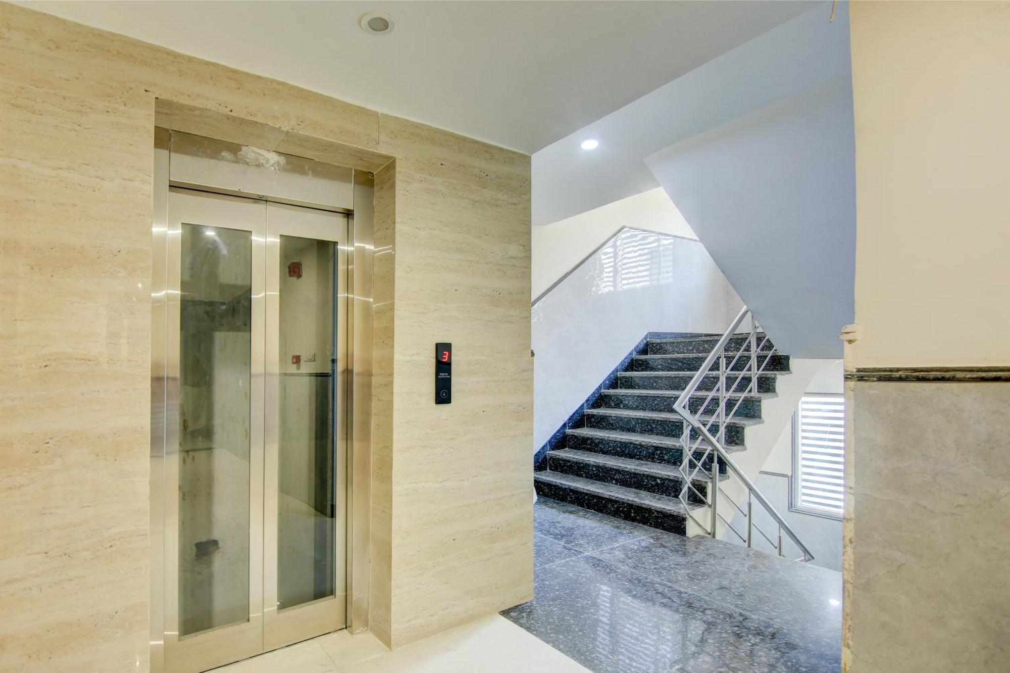 Hotel Smart Signature By Smart Group New Delhi Exterior foto