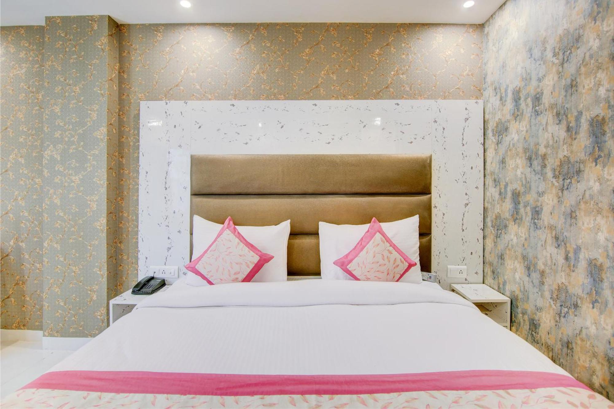 Hotel Smart Signature By Smart Group New Delhi Exterior foto