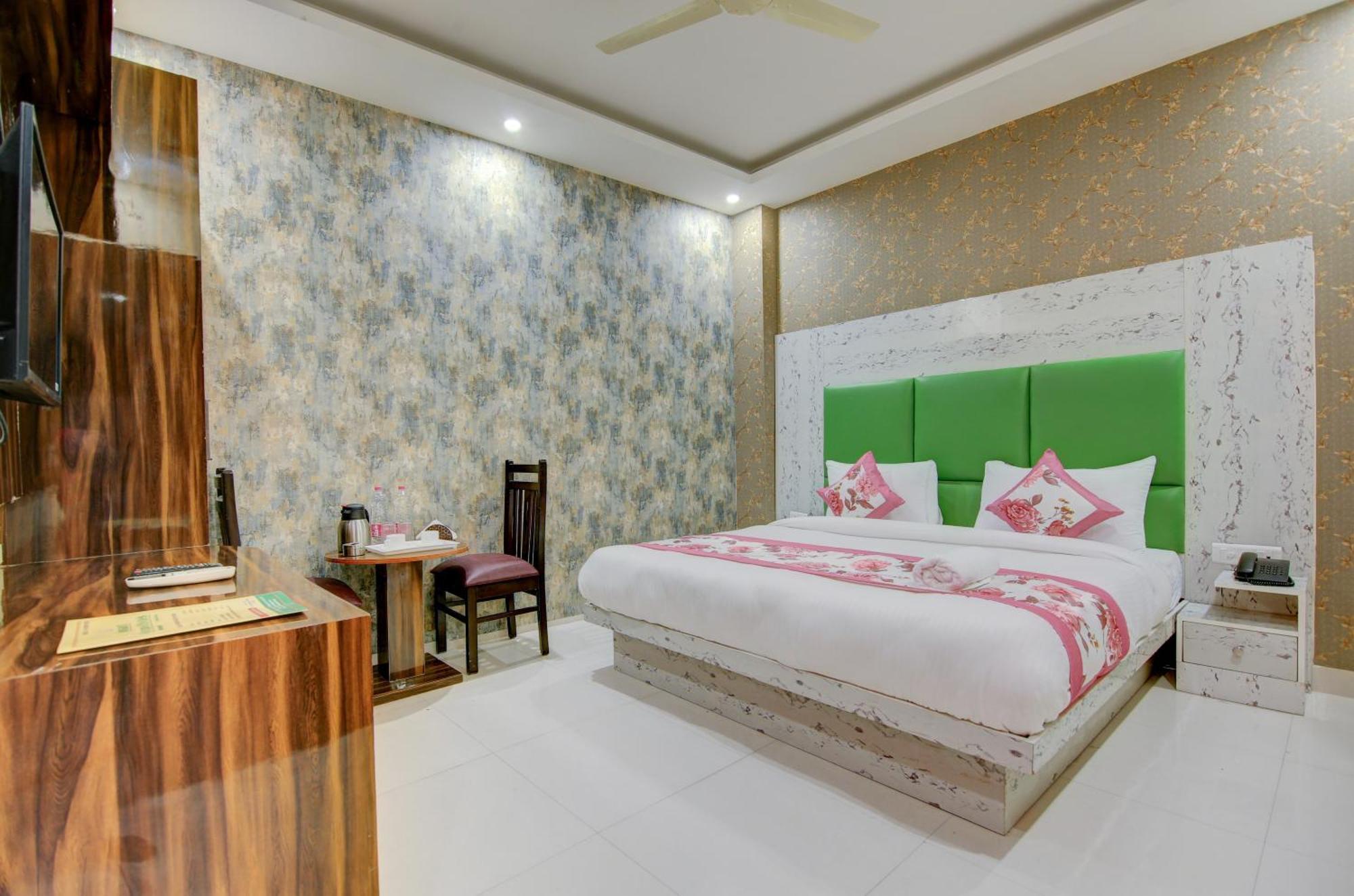 Hotel Smart Signature By Smart Group New Delhi Exterior foto