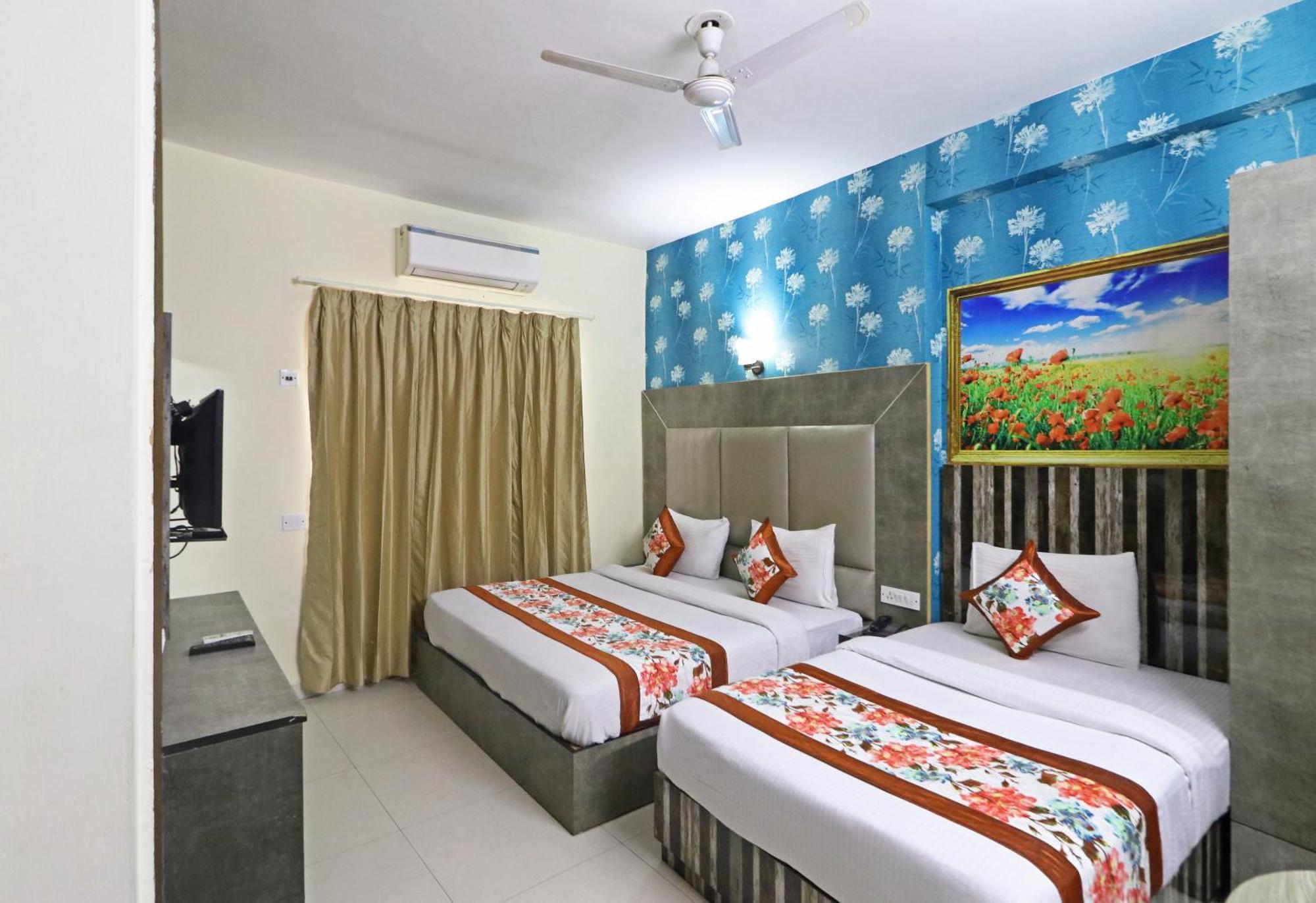 Hotel Smart Signature By Smart Group New Delhi Exterior foto